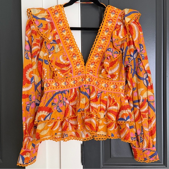 FARM Rio V Neck Ruffle Top Long Sleeve - Picture 2 of 3